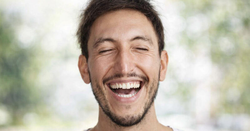 היתרונות הבריאותיים של הצחוק