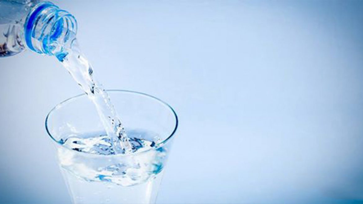 7 תופעות לוואי הנגרמים משתיית יתר של מים