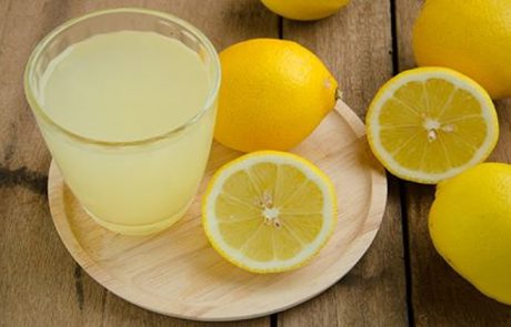 10 תופעות הלוואי בצריכת מינון יתר של מיץ לימון: 'מאמר חמוץ'